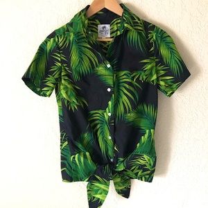 Womens S Black Palm Tree Tropical Leaves Tie Front Waist Button Short Sleeve Top